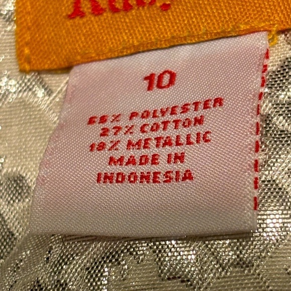 New Without Tags White Blouse With Iridescent Buttons by Ruby Red Size 10 - Picture 10 of 10